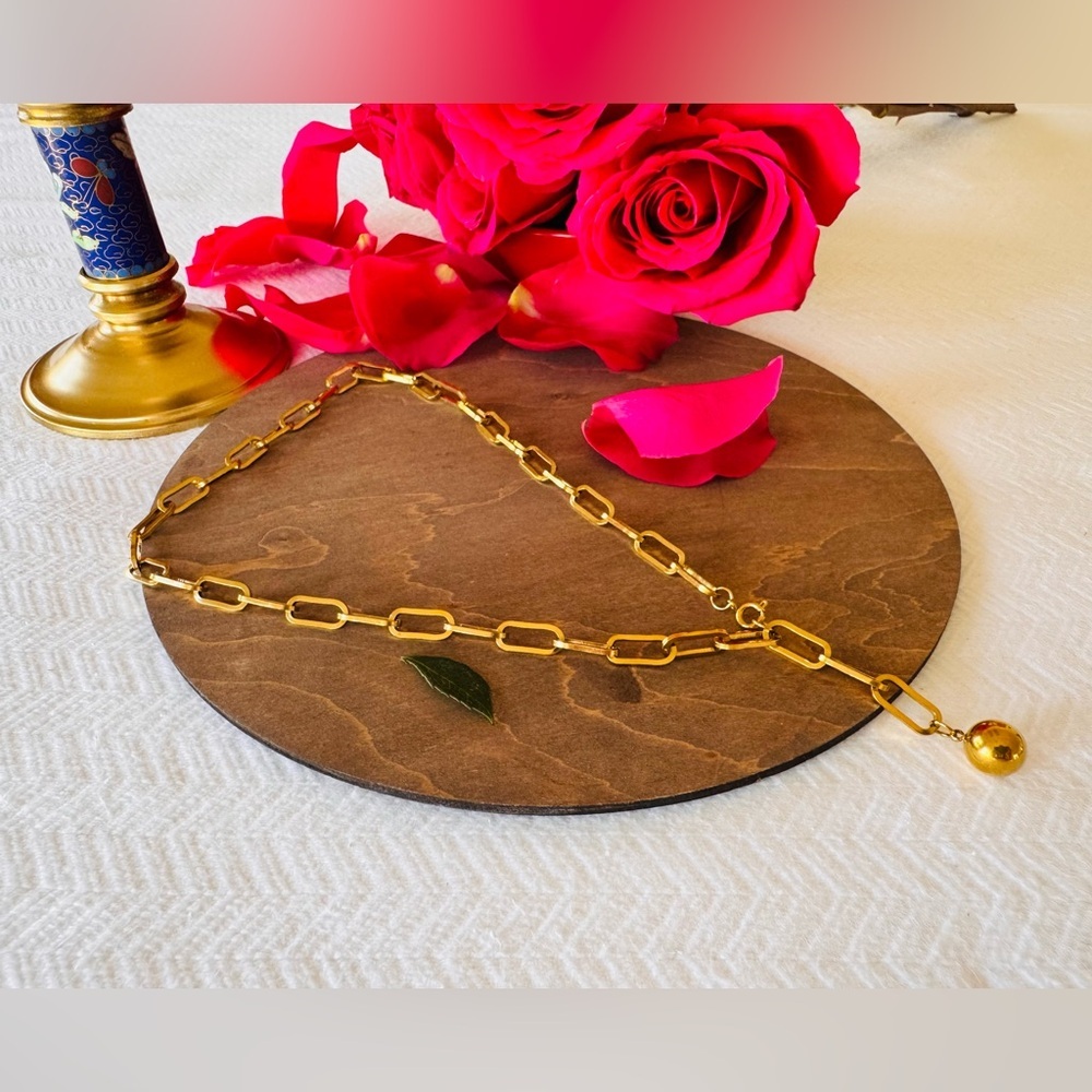 Gold Pendant Necklace with Intricate Detailing - Picture 3 of 5